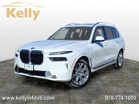Used 2025 BMW X7 xDrive40i image 1