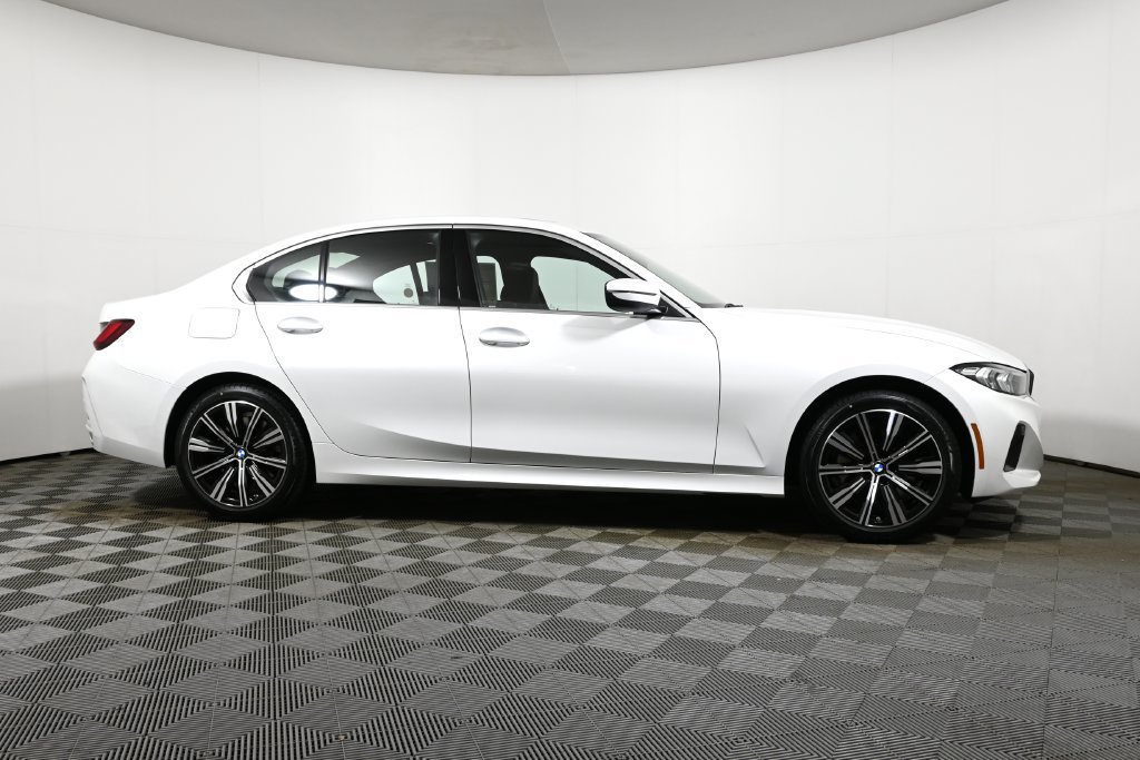 Used 2026 BMW 330i xDrive Sedan w/ Premium Package AWD/4WD image 8