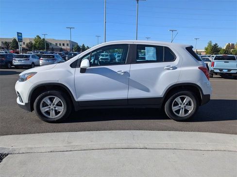 Used 2018 Chevrolet Trax LS AWD/4WD image 9