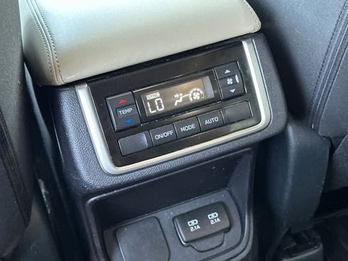 Used 2019 Subaru Ascent Premium w/ Popular Package #2A image 15