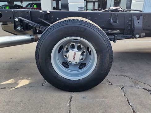 New 2026 GMC Sierra 3500 Pro w/ Convenience Package image 49