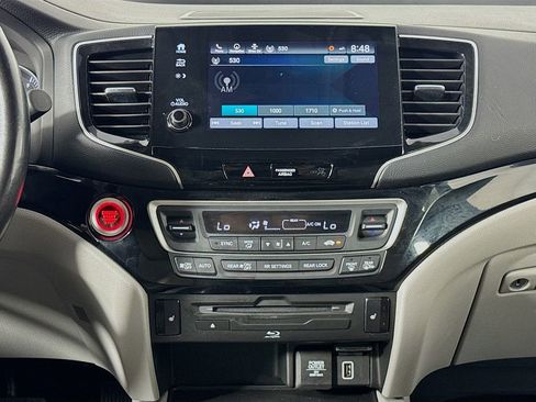 Used 2019 Honda Pilot Touring image 28