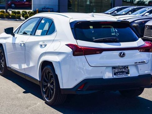 New 2026 Lexus UX 300h AWD image 4