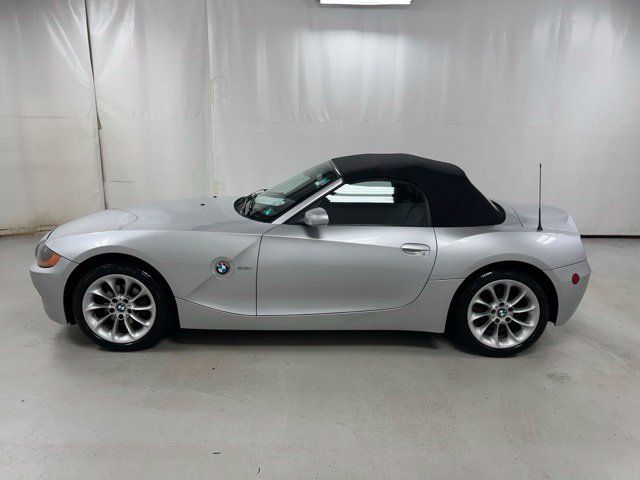 Used 2004 BMW Z4 2.5i RWD image 8