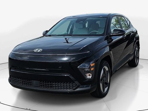 Used 2024 Hyundai Kona SE FWD image 11