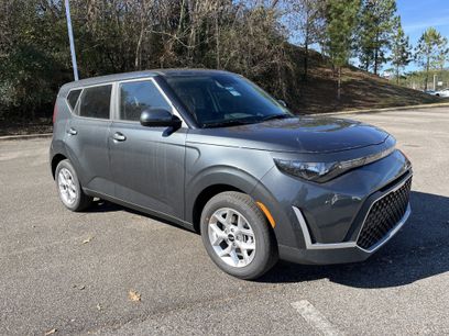 New 2025 Kia Soul LX
