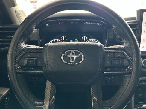 Used 2023 Toyota Tundra Limited AWD/4WD image 21