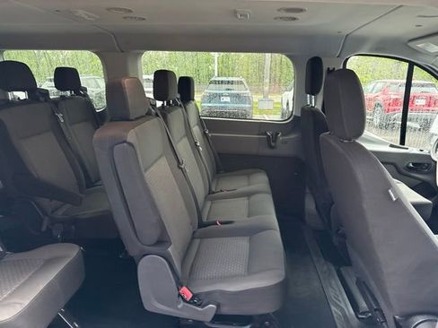 Used 2024 Ford Transit 350 XLT RWD image 24