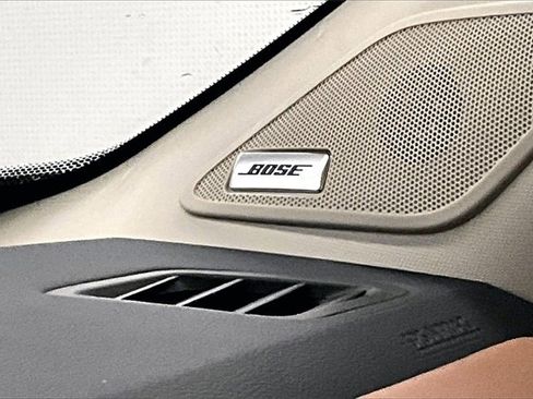 New 2025 Nissan Pathfinder Platinum w/ Lighting Package (N93) image 26