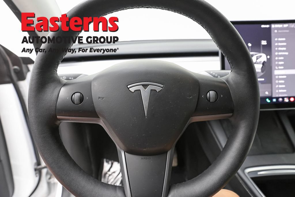 Used 2022 Tesla Model Y Long Range AWD/4WD image 11