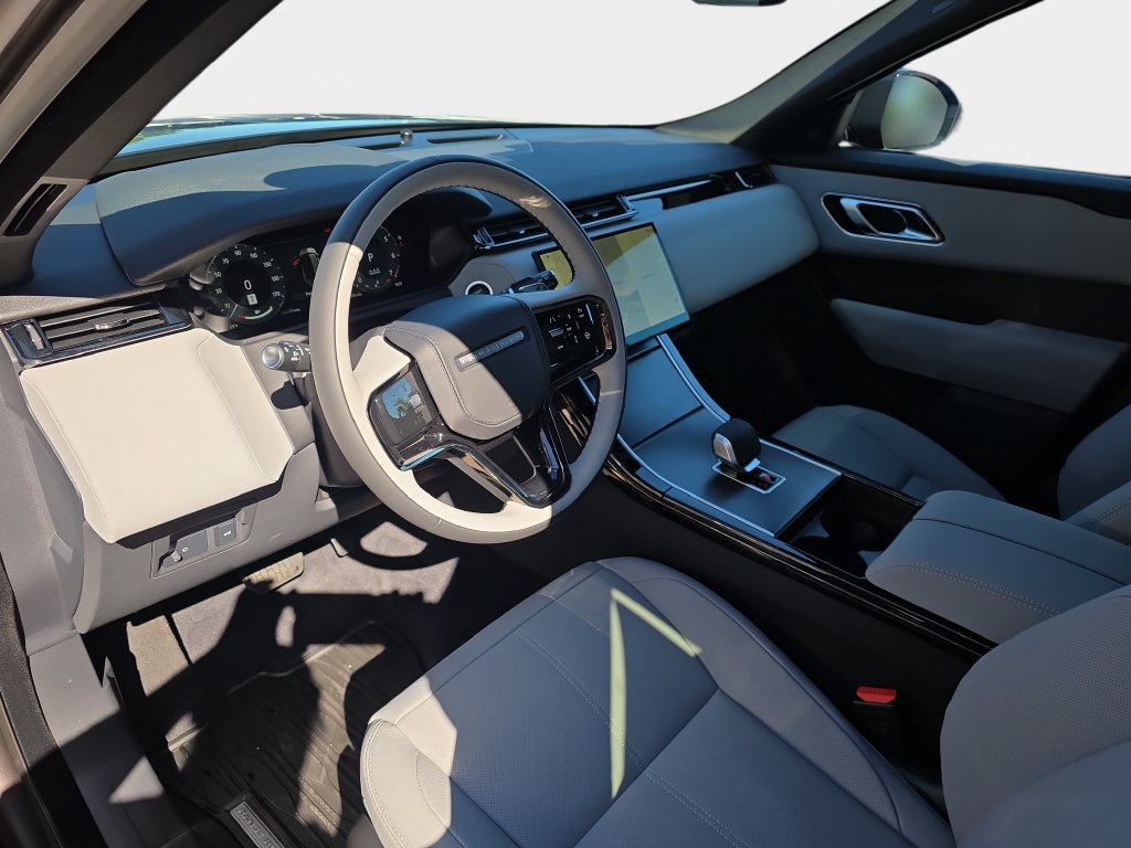 New 2026 Land Rover Range Rover Velar S AWD/4WD image 13