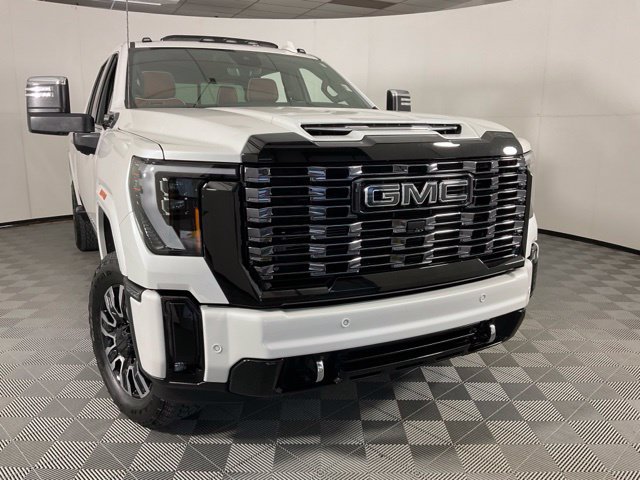 Used 2025 GMC Sierra 2500 Denali Ultimate w/ Max Trailering Package AWD/4WD image 10