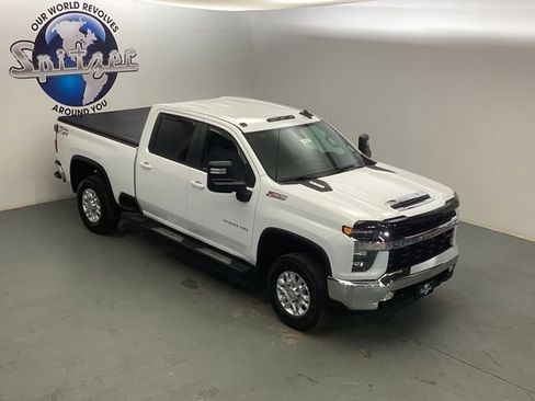 Used 2022 Chevrolet Silverado 2500 LT w/ Convenience Package image 13