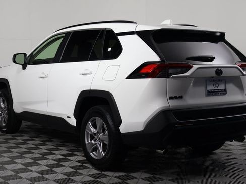 Used 2023 Toyota RAV4 LE AWD/4WD image 6