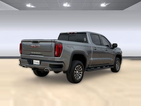 Used 2021 GMC Sierra 1500 AT4 w/ AT4 Value Package AWD/4WD image 9
