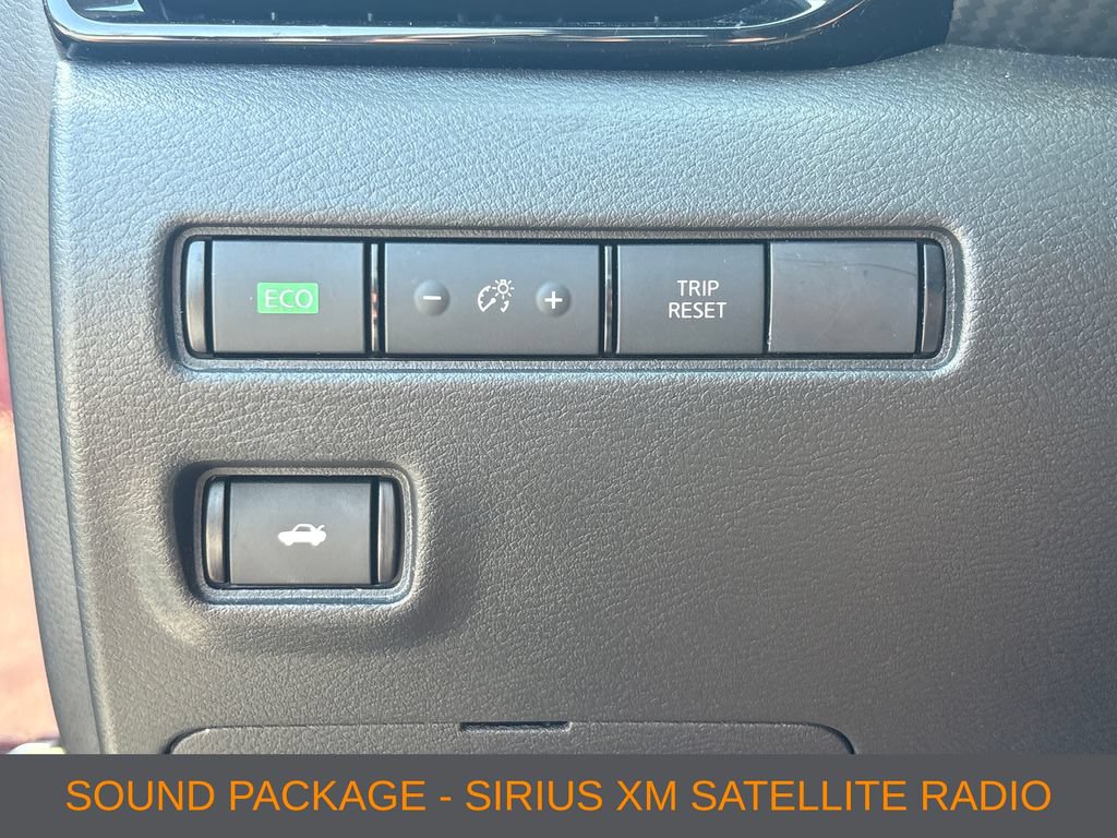 Used 2024 Nissan Sentra SV FWD image 7