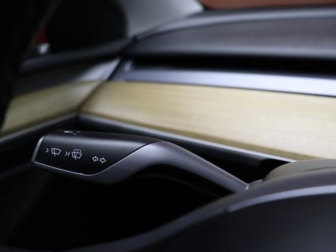 Used 2023 Tesla Model Y Long Range image 41