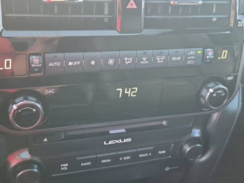 Used 2022 Lexus GX 460 w/ Black Line Special Edition AWD/4WD image 19