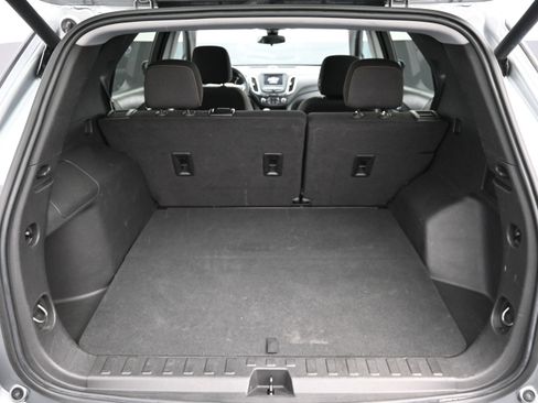 Used 2024 Chevrolet Equinox LT FWD image 28
