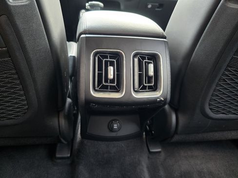 Used 2024 Kia Sorento S w/ Panoramic Sunroof Package FWD image 24
