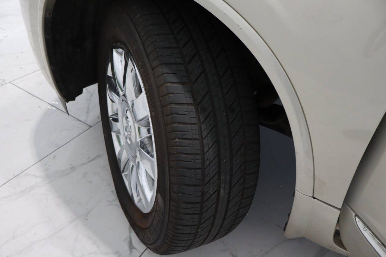 Used 2013 Buick Enclave Premium FWD image 23