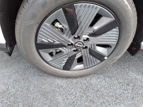 New 2025 Nissan Murano SL image 12