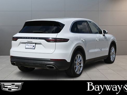Used 2019 Porsche Cayenne image 5