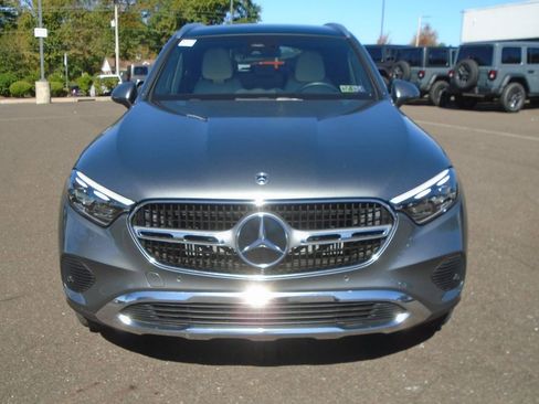 Used 2023 Mercedes-Benz GLC 300 4MATIC image 5