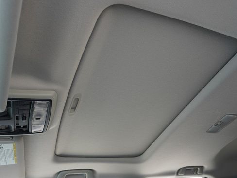Used 2015 Toyota 4Runner Limited RWD image 26