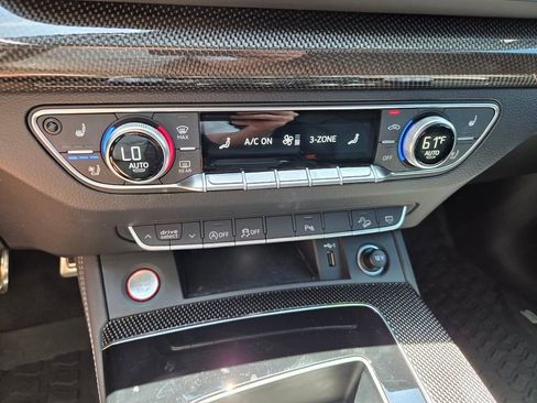 Used 2022 Audi SQ5 Premium Plus AWD/4WD image 27