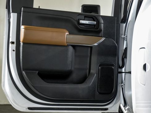 Used 2021 Chevrolet Silverado 2500 High Country w/ Z71 Off-Road Package image 37