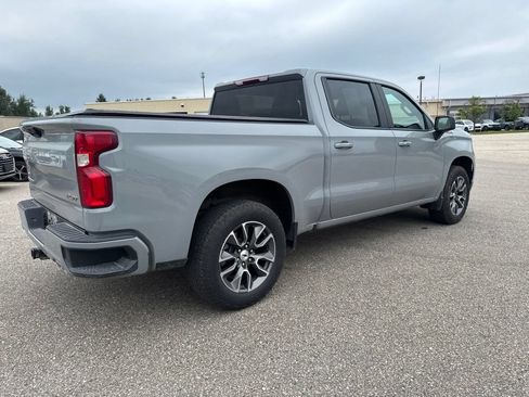 Used 2024 Chevrolet Silverado 1500 RST w/ Z71 Off-Road Package AWD/4WD image 11