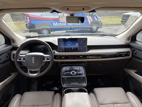 Used 2022 Lincoln Nautilus Reserve w/ Equipment Group 201A image 21