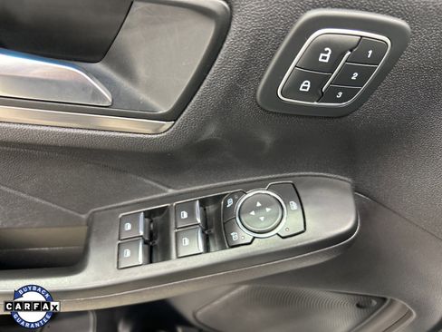 Used 2022 Ford Escape Titanium image 11