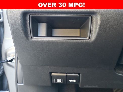 New 2025 Nissan Versa SV w/ Trunk Package FWD image 18