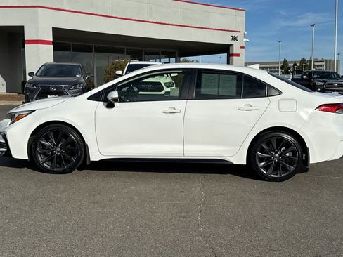 Certified 2024 Toyota Corolla SE FWD image 9
