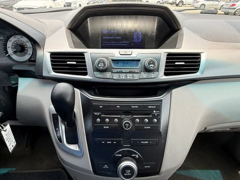 Used 2013 Honda Odyssey LX image 27