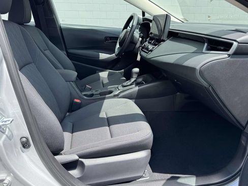 Used 2026 Toyota Corolla LE FWD image 14
