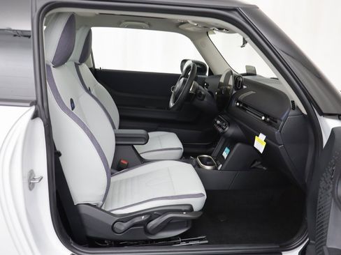 New 2026 MINI Cooper 2-Door Hardtop image 18