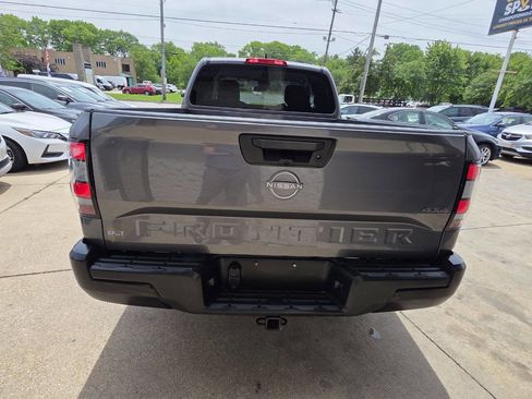 Used 2022 Nissan Frontier S AWD/4WD image 6