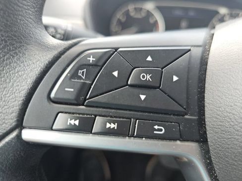 Used 2025 Nissan Altima 2.5 SV FWD image 31