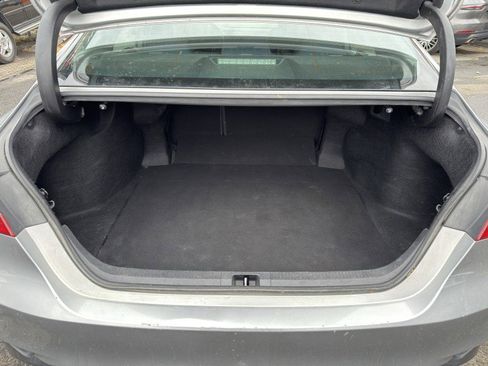 Used 2019 Toyota Camry LE image 30