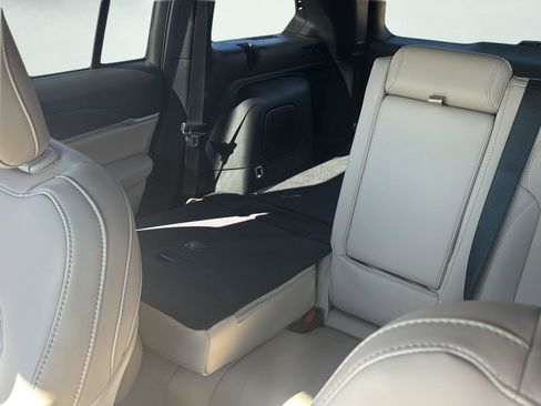 New 2026 Jeep Grand Cherokee Limited AWD/4WD image 32
