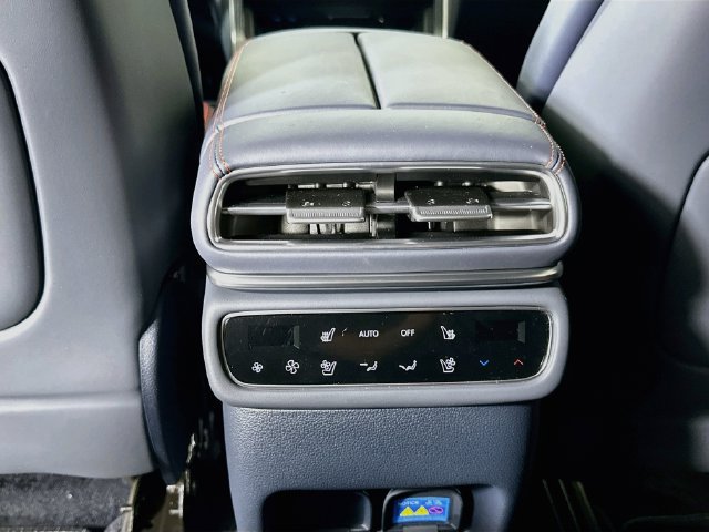 New 2027 Genesis GV80 3.5T e-SC AWD/4WD image 18