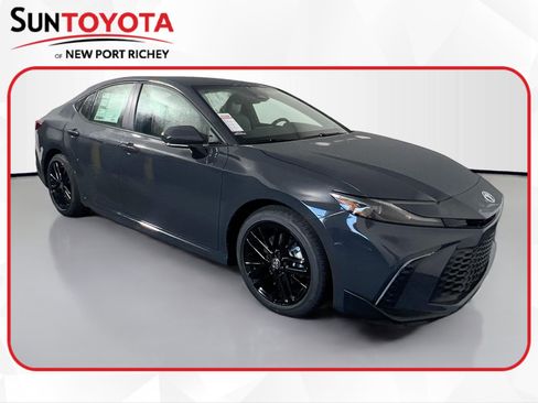 New 2026 Toyota Camry SE image 1