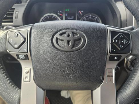 Used 2022 Toyota 4Runner TRD Sport w/ Technology Package AWD/4WD image 10