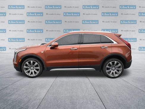 Used 2019 Cadillac XT4 Premium Luxury w/ Cold Weather Package AWD/4WD image 8