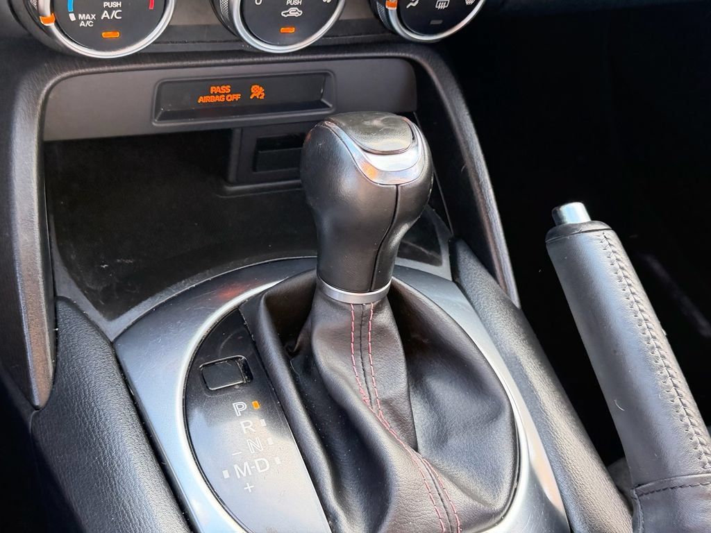 Used 2019 FIAT 124 Spider RWD image 18