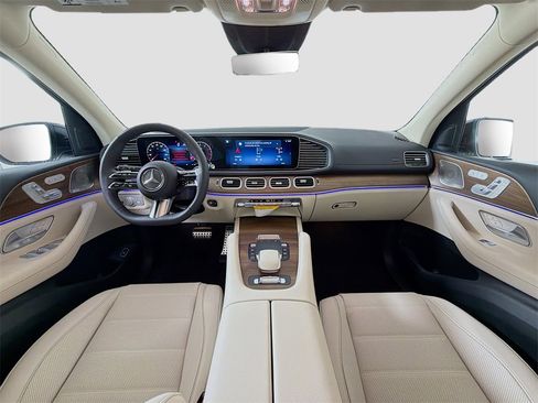 New 2026 Mercedes-Benz GLS 450 GLS 450 image 9