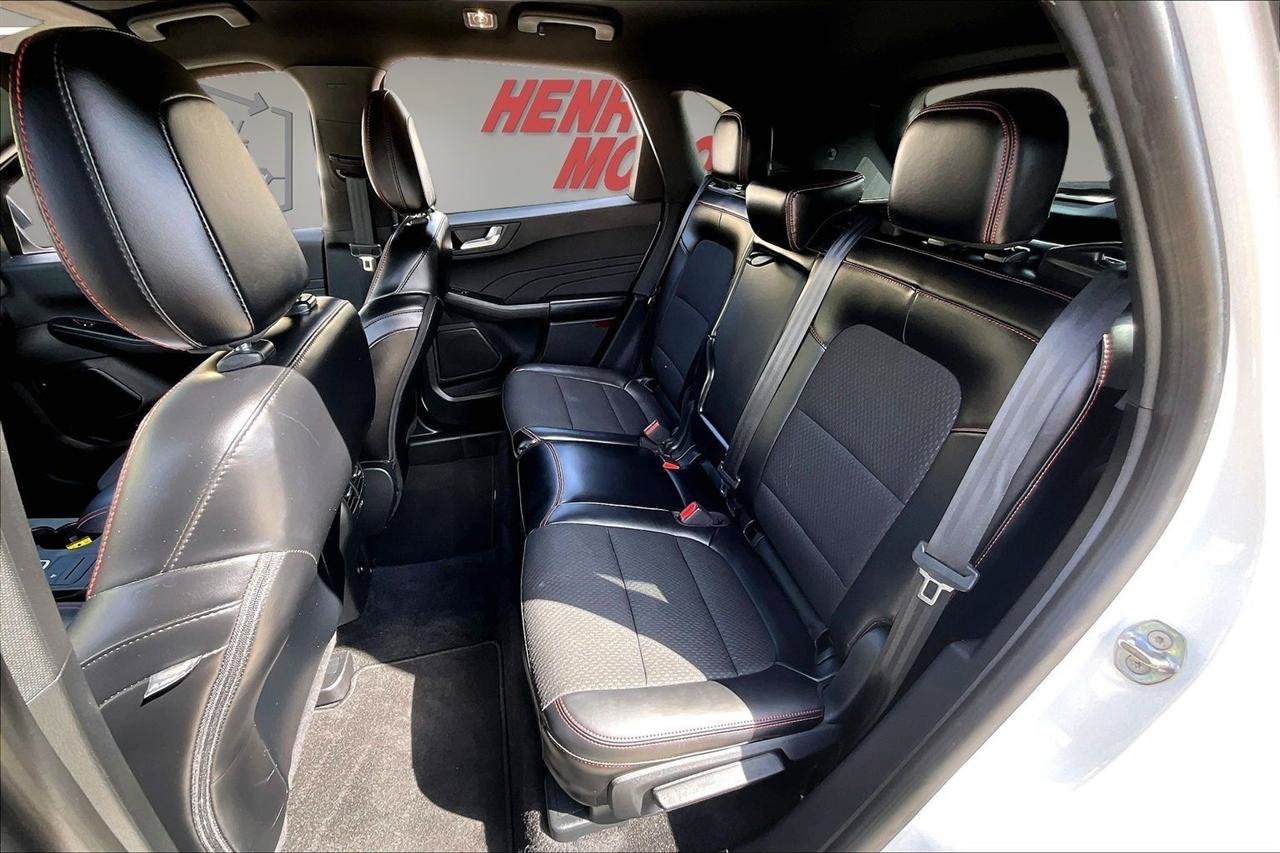 Used 2024 Ford Escape ST-Line Select AWD/4WD image 23